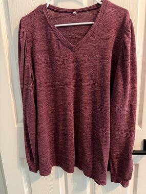 Amazon Women’s V-Neck Long Sleeve Sweater - Burgundy Heather